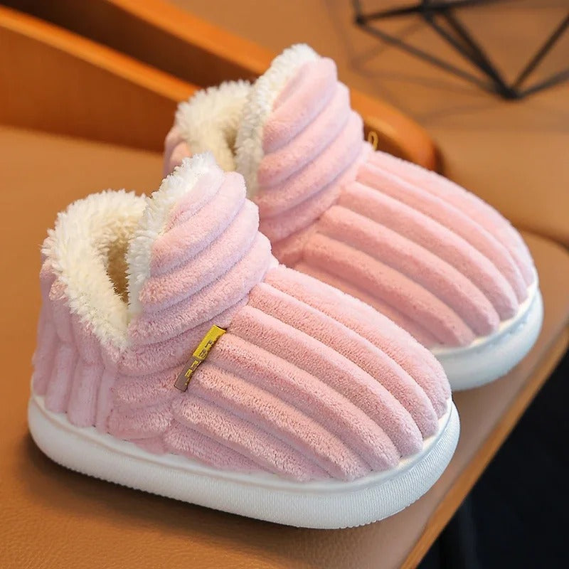 Antislip kinderslippers met zachte zool en pluche