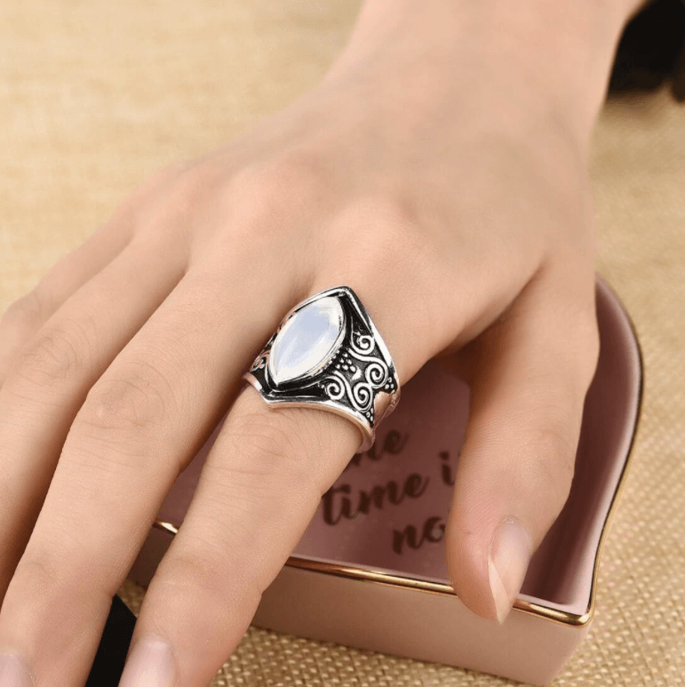 Boheemse stijl maansteen ring